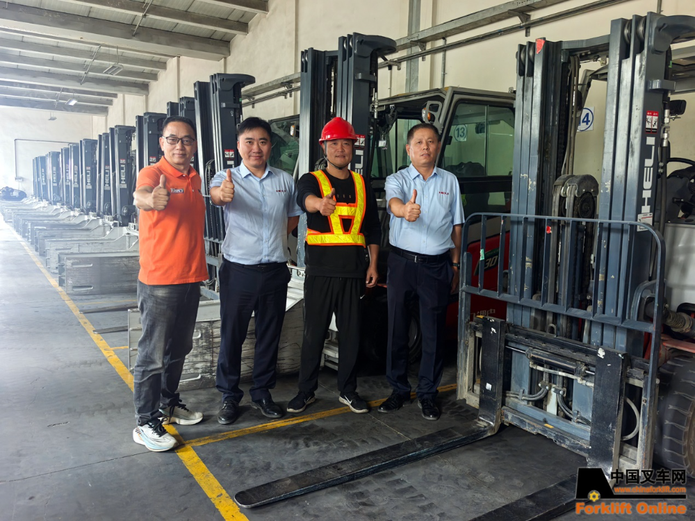 二十載同心筑夢 合力鋰電叉車助力新疆紡織“智”造